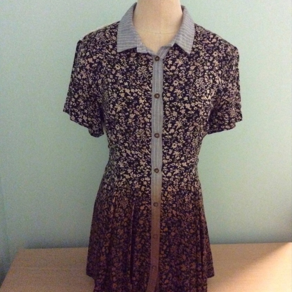 Gimmicks Open Back Top!